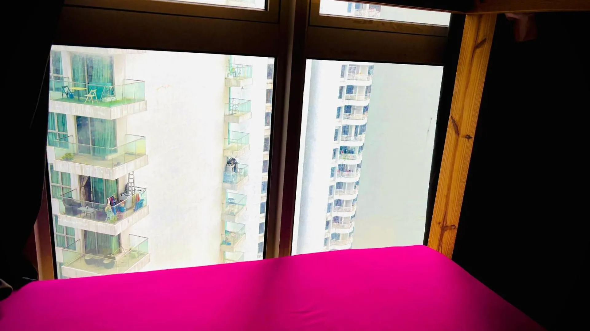 Regalia Skypool Klcc Friendly Hostel Kuala Lumpur